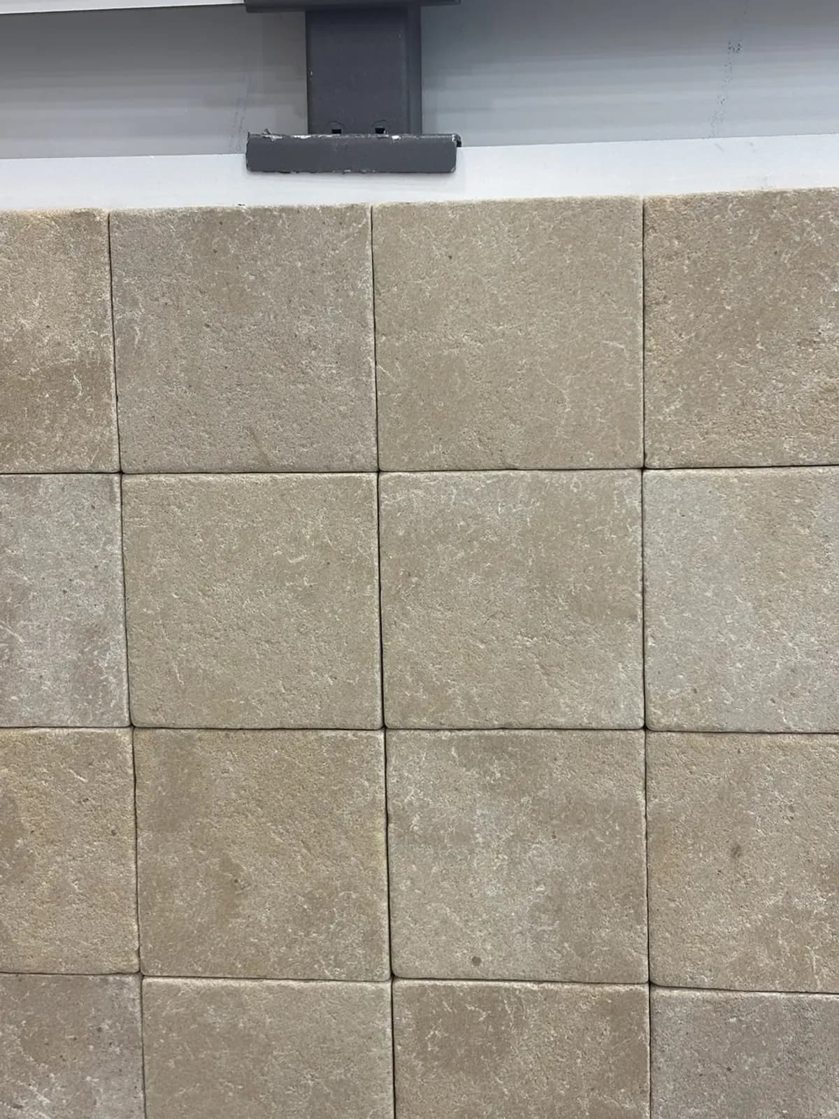 Atlas Beige Honed Aged — application 1