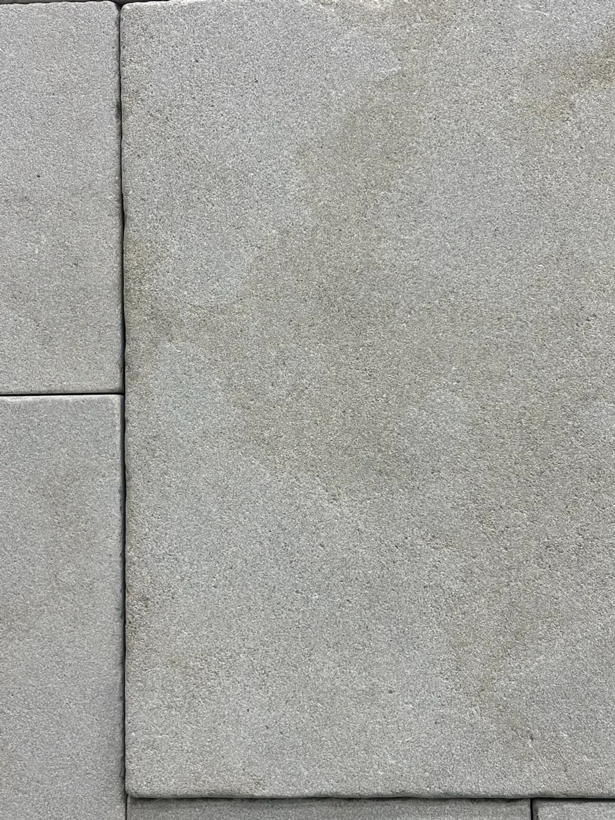 Atlas Greige Château Vieilli — Atlas Greige with Château Vieilli surface finish, image 1 of 5