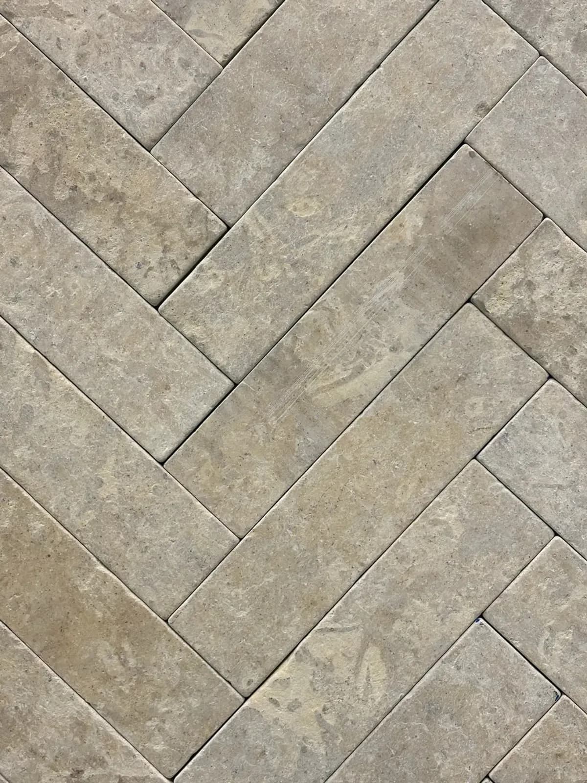 Solara Vieilli — Solara with Vieilli surface finish, image 1 of 8